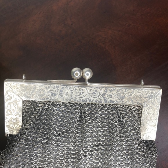 Vintage Chainmail Coin Purse - Picture 9 of 11